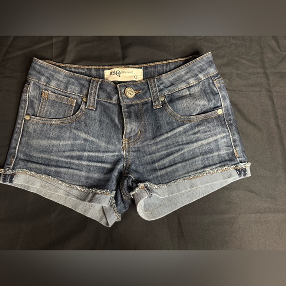 RSQ Women's Dark Blue Jean Shorts - Picture 1 of 6